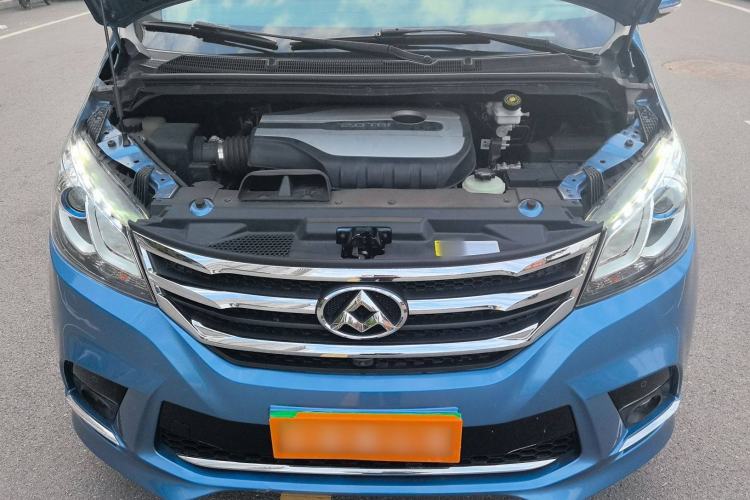 Used SAIC MAXUS G10 2018 PLUS 2.0T Automatic Flagship Edition Engine Bay