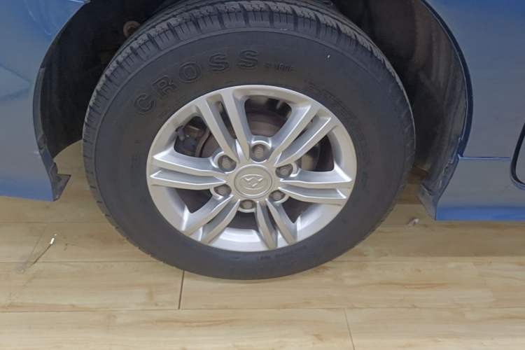 Used SAIC MAXUS G10 2018 PLUS 2.0T Automatic Elite Edition Exterior 5