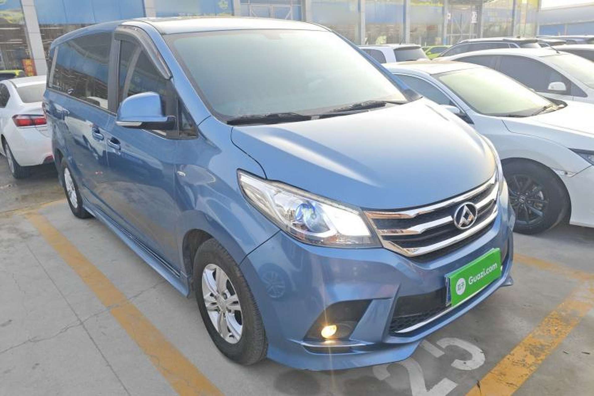 Used SAIC MAXUS G10 2018 PLUS 2.0T Automatic Elite Edition Front Right 45 Deg