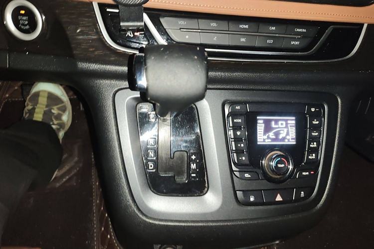 Used SAIC MAXUS G10 2018 PLUS 2.0T Automatic Flagship Edition Gear Lever