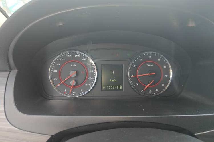 Used SAIC MAXUS G10 2018 PLUS 2.0T Automatic Elite Edition Instrument Cluster