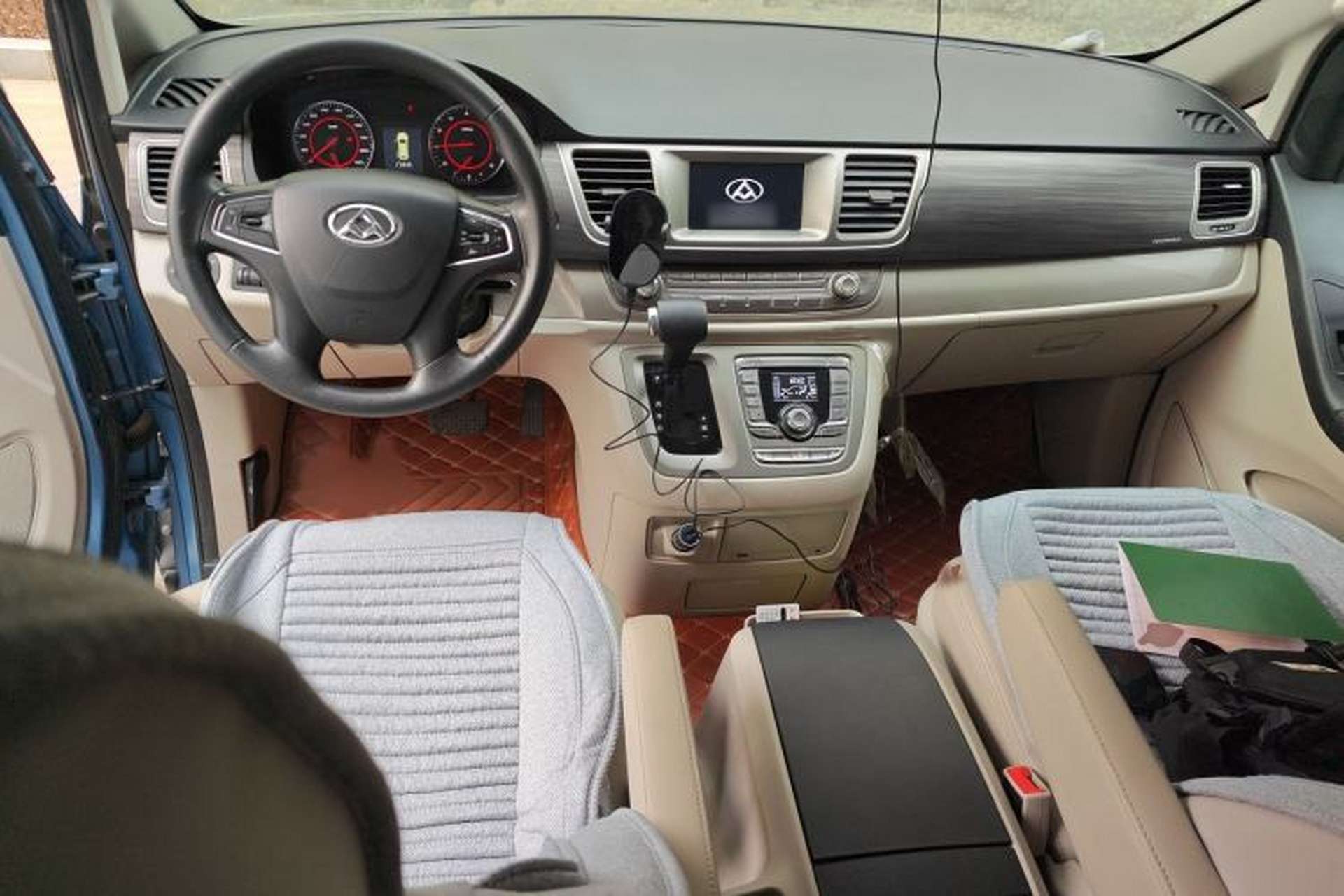 Used SAIC MAXUS G10 2018 PLUS 2.0T Automatic Elite Edition Interior 2