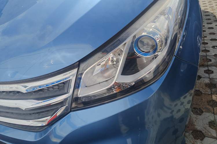 Used SAIC MAXUS G10 2018 PLUS 2.0T Automatic Elite Edition Left Front Headlight