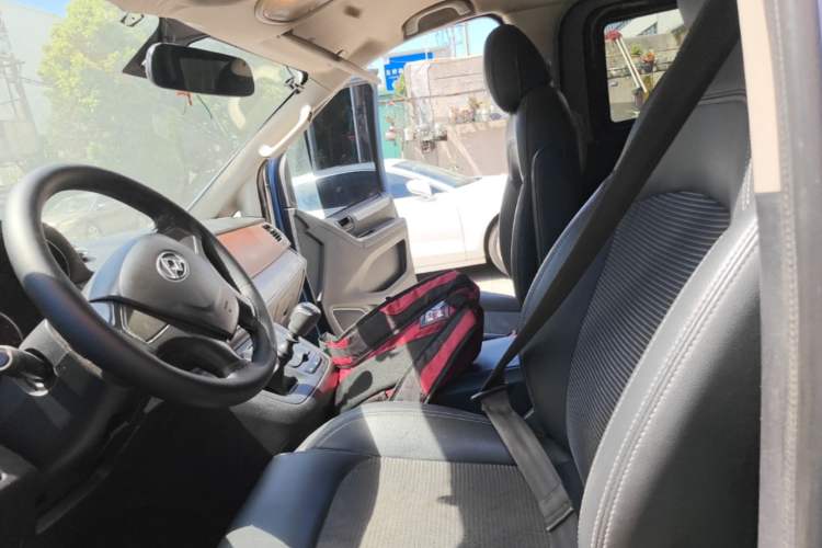 Used SAIC MAXUS G10 2018 PLUS 1.9T Manual Elite Edition Diesel Left Front Seat