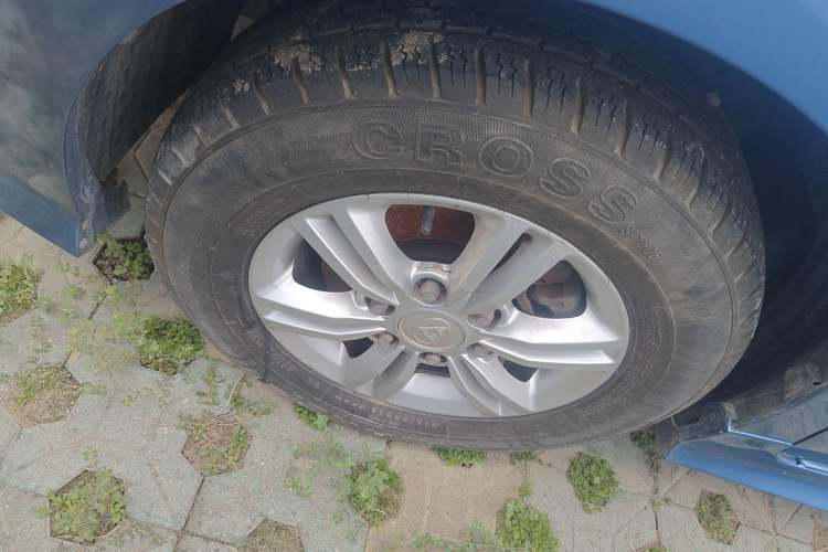 Used SAIC MAXUS G10 2018 PLUS 2.0T Automatic Elite Edition Left Front Wheel Hub