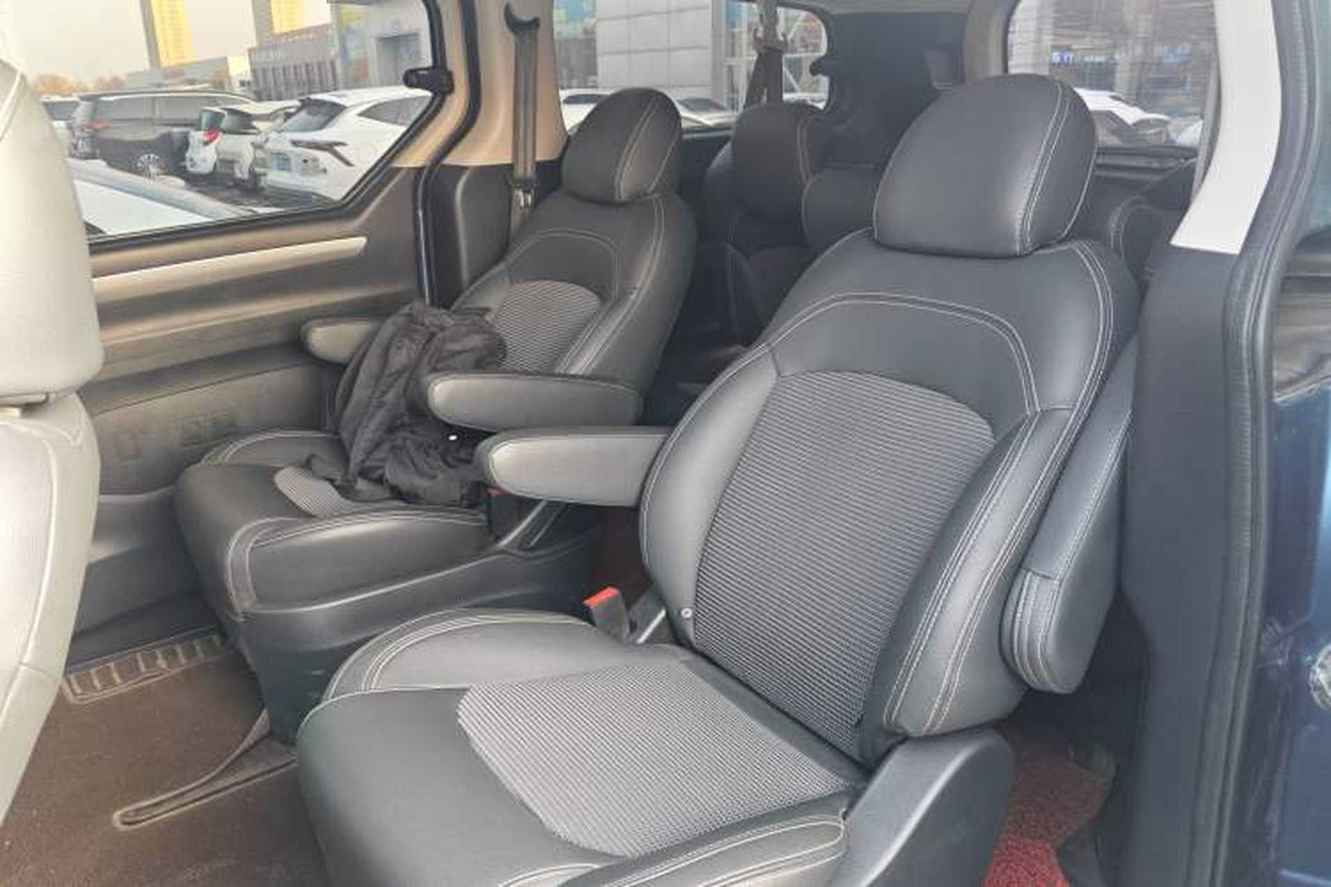 Used SAIC MAXUS G10 2018 PLUS 2.0T Automatic Elite Edition Left Rear Seat
