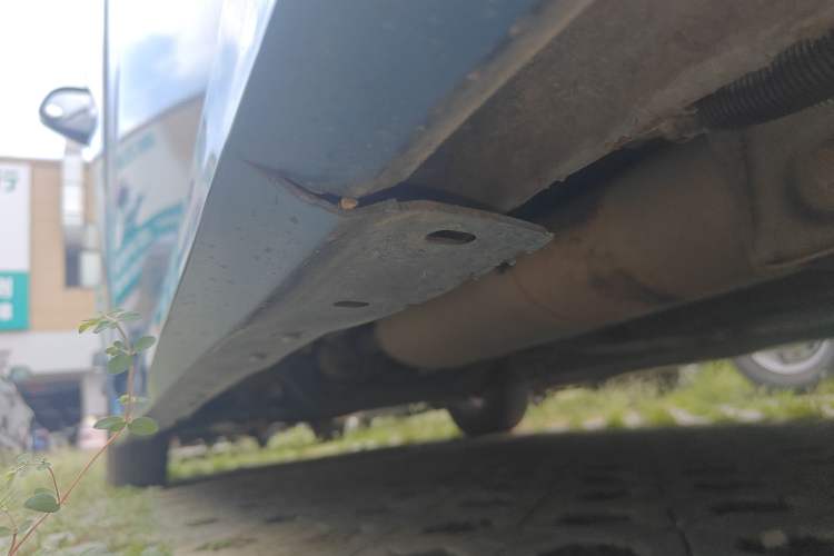 Used SAIC MAXUS G10 2018 PLUS 2.0T Automatic Elite Edition Left Side Sill