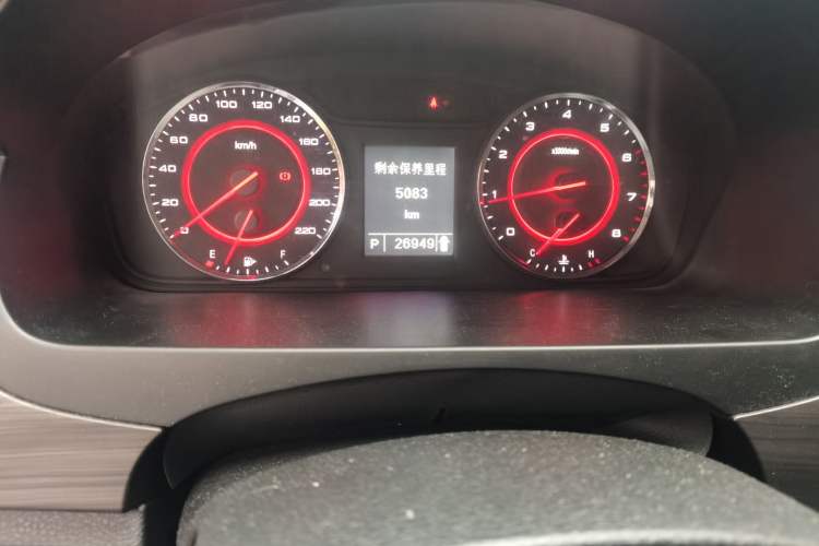 Used SAIC MAXUS G10 2018 PLUS 2.0T Automatic Elite Edition Odometer Close Up