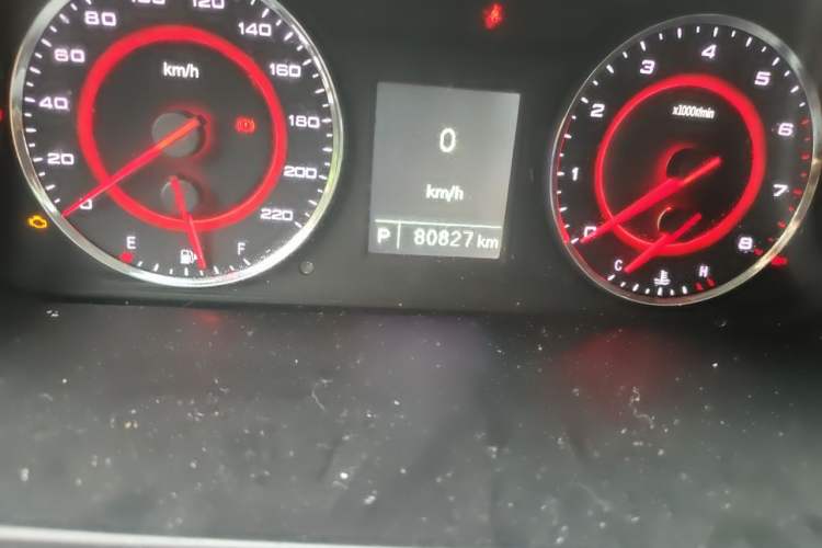 Used SAIC MAXUS G10 2018 PLUS 2.0T Automatic Elite Edition Odometer Close Up