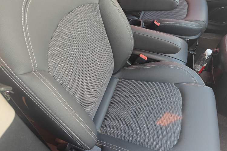 Used SAIC MAXUS G10 2018 PLUS 2.0T Automatic Elite Edition Right Front Seat