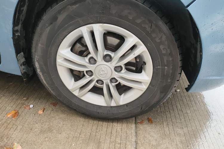 Used SAIC MAXUS G10 2018 PLUS 1.9T Manual Elite Edition Diesel Right Front Wheel Hub