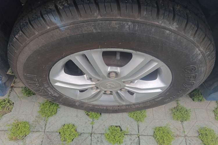 Used SAIC MAXUS G10 2018 PLUS 2.0T Automatic Elite Edition Right Rear Wheel Hub
