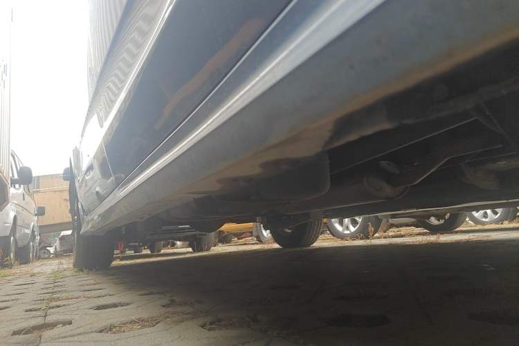 Used SAIC MAXUS G10 2018 PLUS 2.0T Automatic Elite Edition Right Side Sill