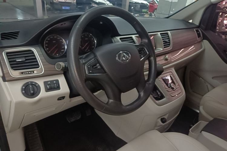 Used SAIC MAXUS G10 2018 PLUS 2.0T Automatic Elite Edition Steering Wheel