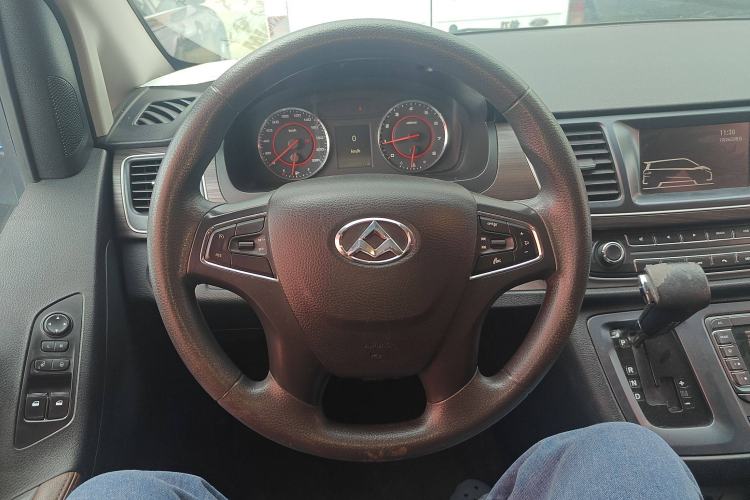 Used SAIC MAXUS G10 2018 PLUS 2.0T Automatic Elite Edition Steering Wheel