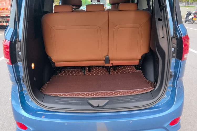 Used SAIC MAXUS G10 2018 PLUS 2.0T Automatic Flagship Edition Trunk