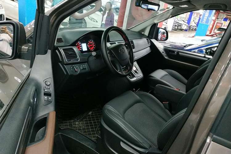 Used SAIC MAXUS G10 2018 PLUS 2.0T Automatic Smart Edition Driver Seat
