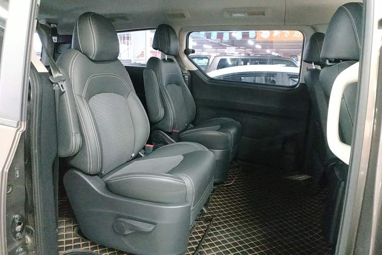 Used SAIC MAXUS G10 2018 PLUS 2.0T Automatic Smart Edition Left Rear Seat