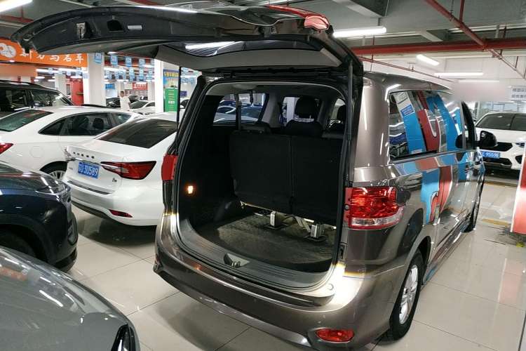 Used SAIC MAXUS G10 2018 PLUS 2.0T Automatic Smart Edition Trunk