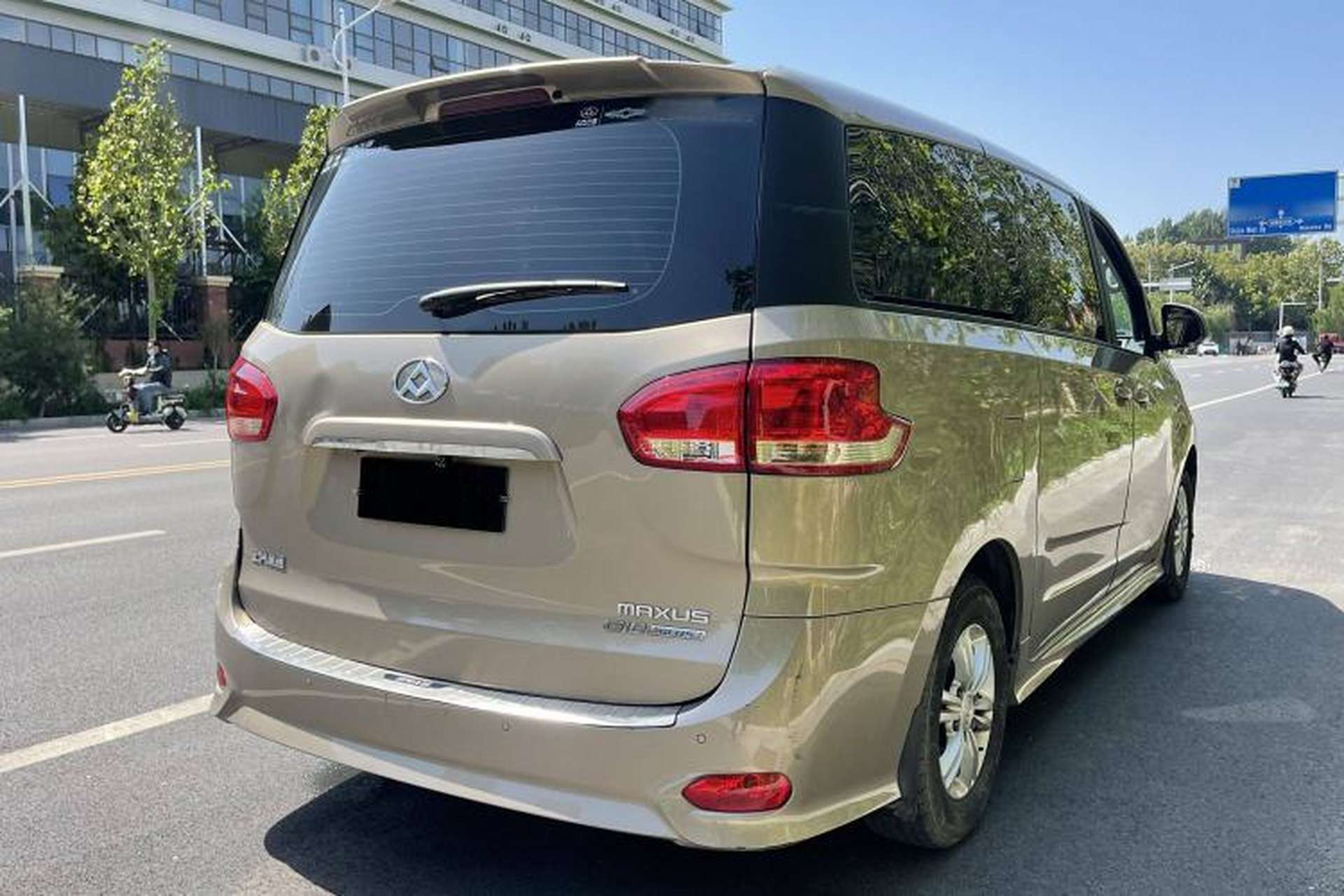 Used SAIC MAXUS G10 2018 PLUS 2.0T Automatic Elite Edition Exterior 4