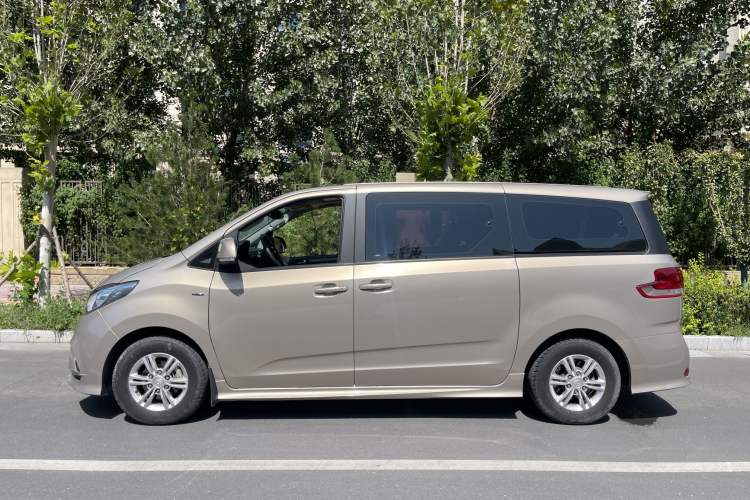 Used SAIC MAXUS G10 2018 PLUS 2.0T Automatic Elite Edition Exterior 5