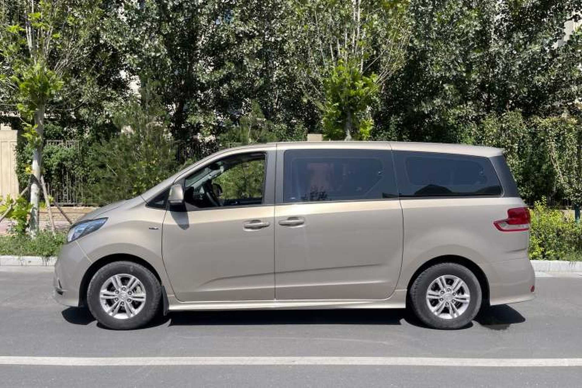 Used SAIC MAXUS G10 2018 PLUS 2.0T Automatic Elite Edition Exterior 5