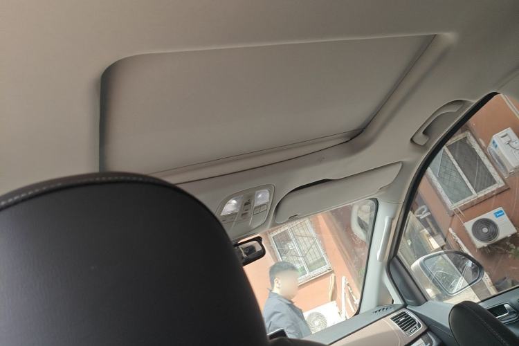 Used SAIC MAXUS G10 2018 PLUS 2.0T Automatic Executive Edition Headliner