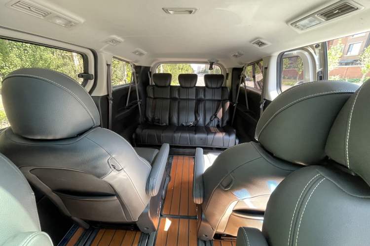 Used SAIC MAXUS G10 2018 PLUS 2.0T Automatic Elite Edition Interior 5