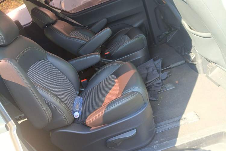 Used SAIC MAXUS G10 2018 PLUS 2.0T Automatic Elite Edition Left Rear Seat