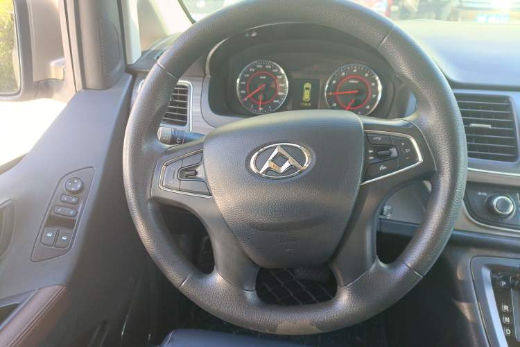 Used SAIC MAXUS G10 2018 PLUS 2.0T Automatic Elite Edition Steering Wheel