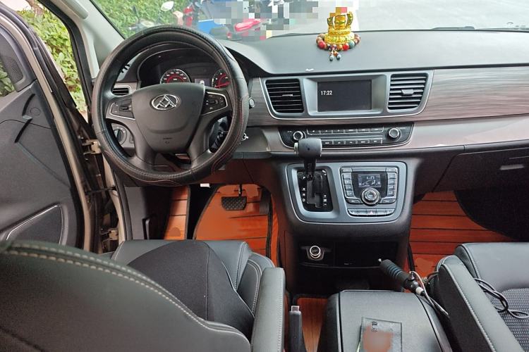 Used SAIC MAXUS G10 2018 PLUS 2.0T Automatic Elite Edition Steering Wheel