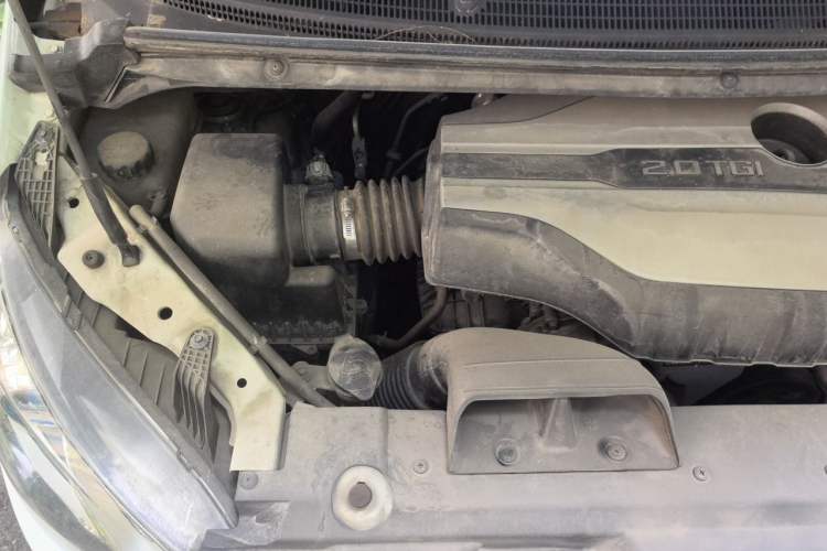 Used SAIC MAXUS G10 2018 PLUS 2.0T Automatic Luxury Edition Engine Bay Right