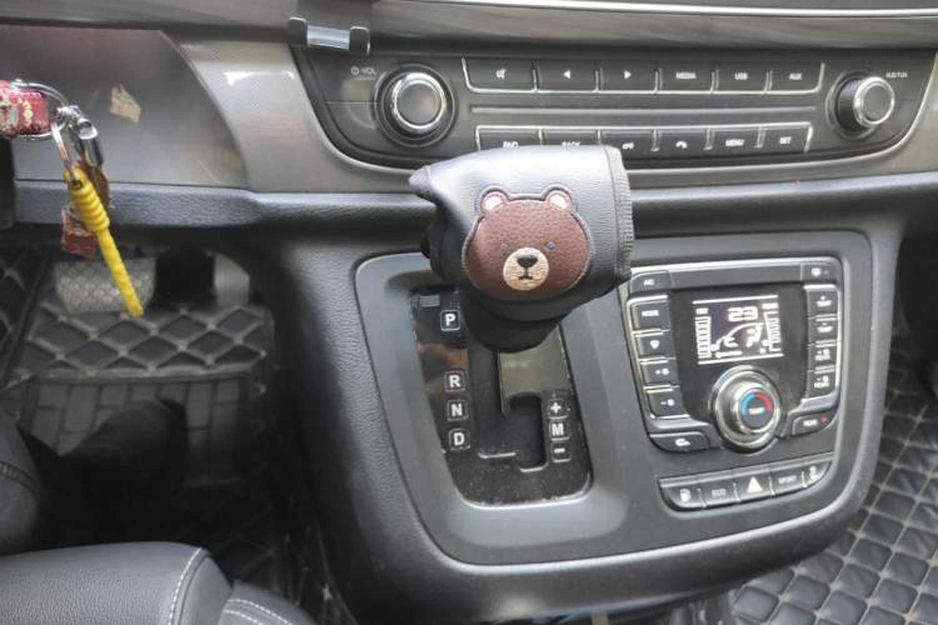Used SAIC MAXUS G10 2018 PLUS 2.0T Automatic Elite Edition Gear Lever