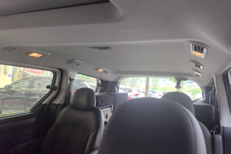 Used SAIC MAXUS G10 2018 PLUS 2.0T Automatic Luxury Edition Headliner