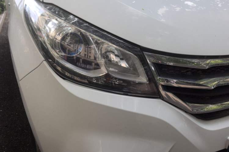 Used SAIC MAXUS G10 2018 PLUS 2.0T Automatic Luxury Edition Right Front Headlight