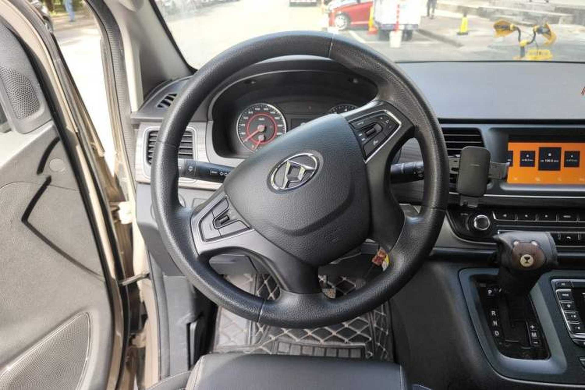 Used SAIC MAXUS G10 2018 PLUS 2.0T Automatic Elite Edition Steering Wheel