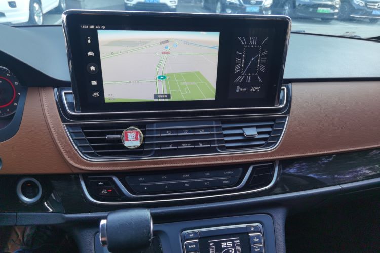 Used SAIC MAXUS G10 2018 PLUS 2.0T Automatic Flagship Edition Audio And AC Panel