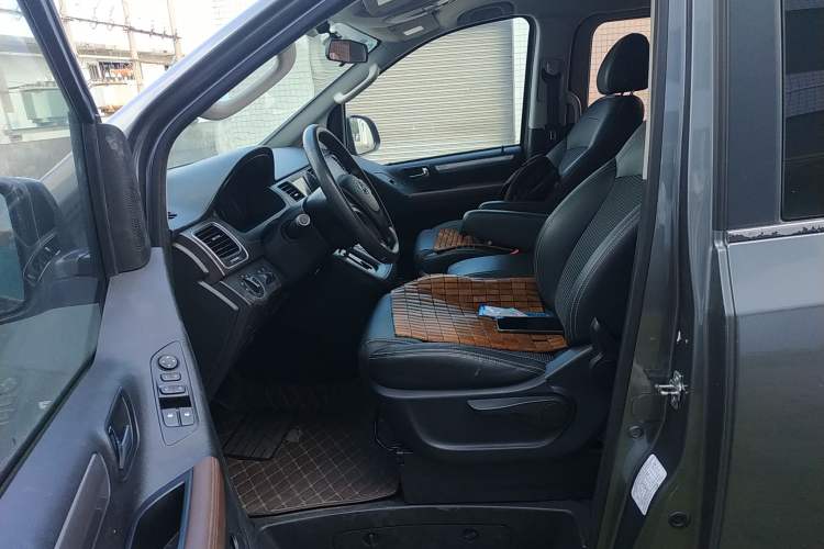 Used SAIC MAXUS G10 2018 PLUS 2.0T Automatic Elite Edition Driver Seat