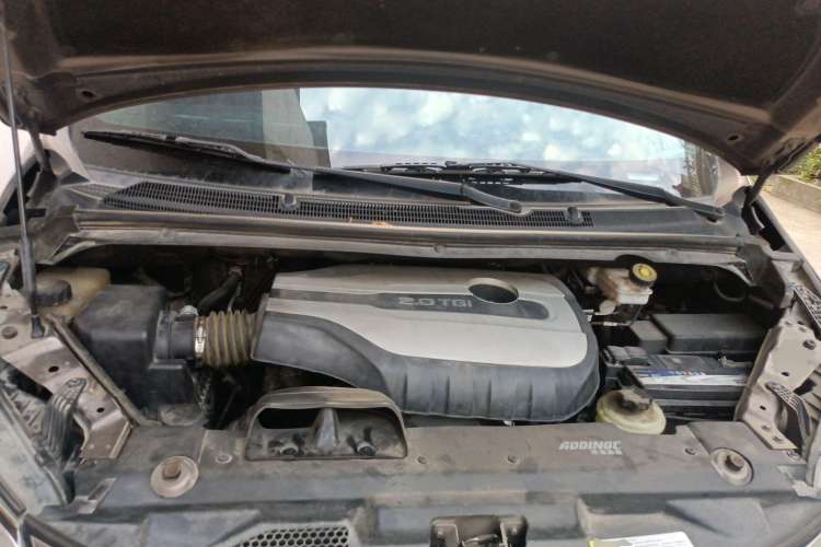 Used SAIC MAXUS G10 2018 PLUS 2.0T Automatic Luxury Edition Engine Bay