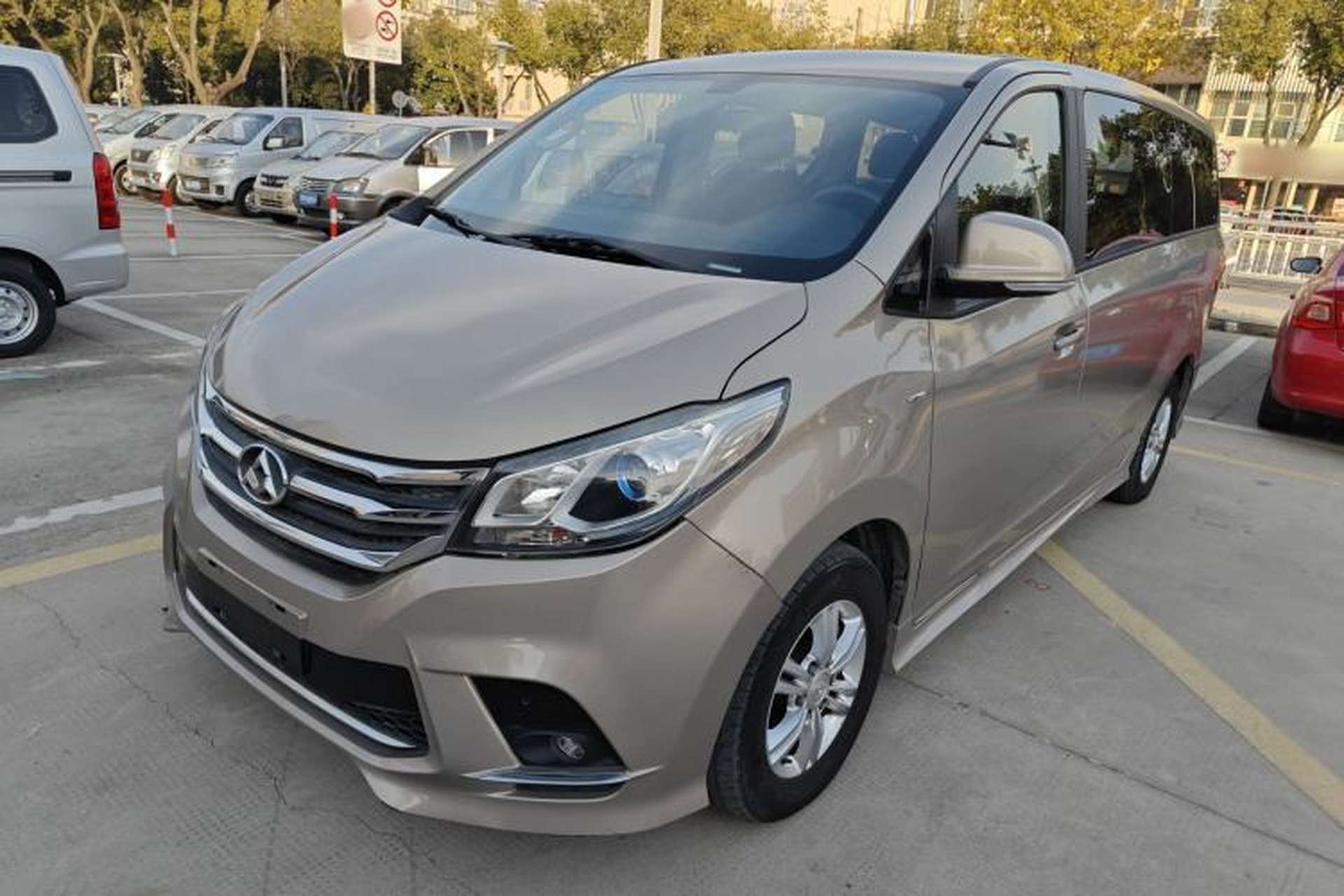 Used SAIC MAXUS G10 2018 PLUS 2.0T Automatic Smart Edition Front Left 45 Deg