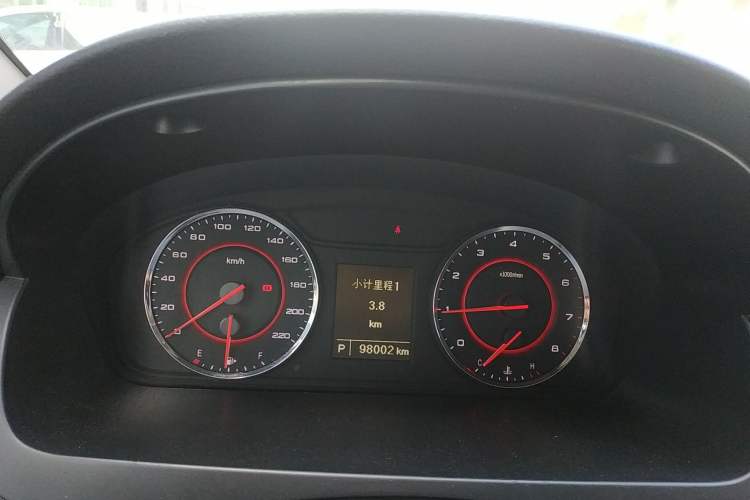 Used SAIC MAXUS G10 2018 PLUS 2.0T Automatic Elite Edition Instrument Cluster