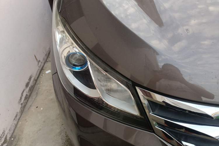 Used SAIC MAXUS G10 2018 PLUS 2.0T Automatic Luxury Edition Right Front Headlight