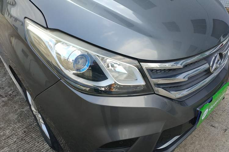 Used SAIC MAXUS G10 2018 PLUS 2.0T Automatic Elite Edition Right Front Headlight