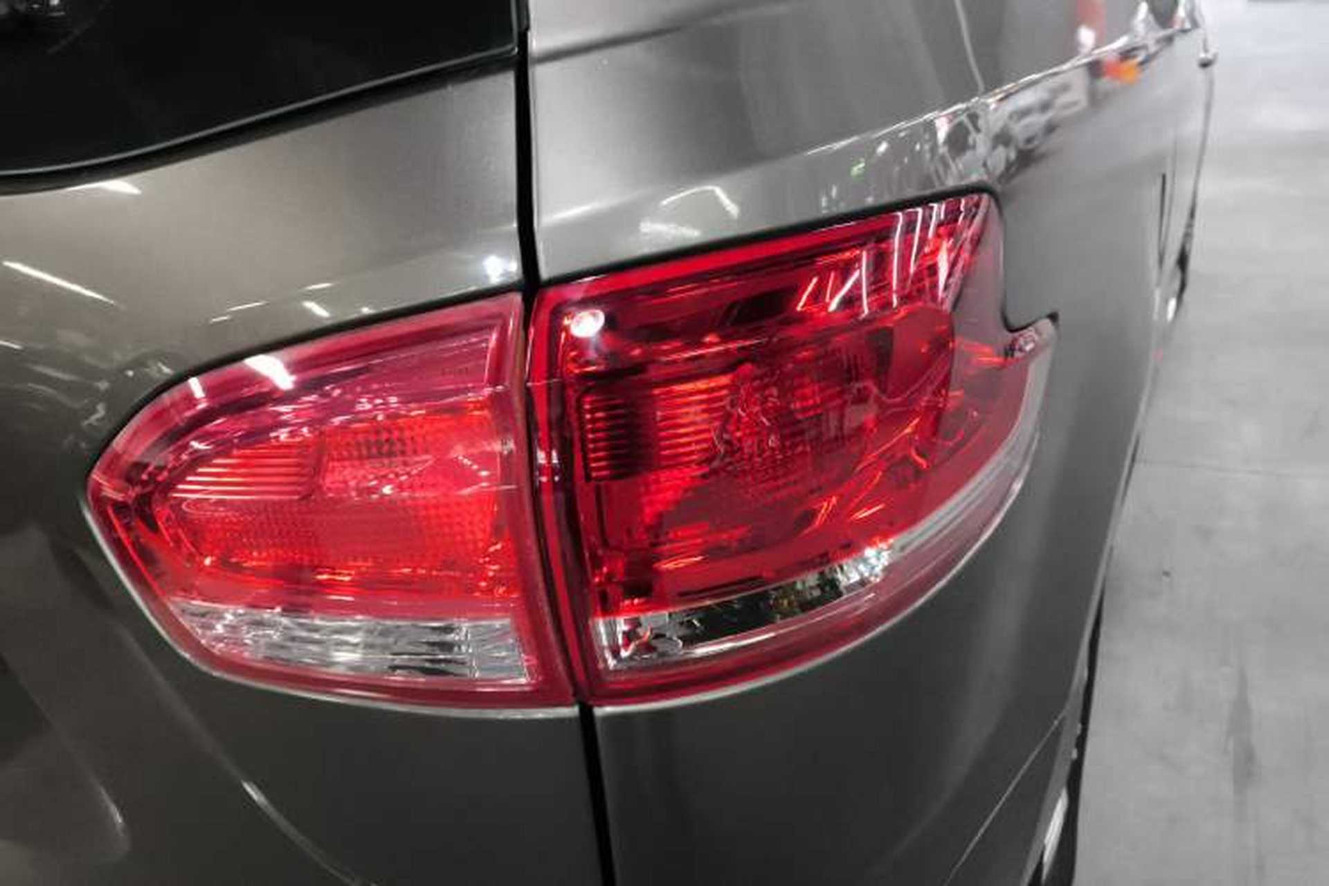 Used SAIC MAXUS G10 2018 PLUS 2.0T Automatic Elite Edition Right Rear Taillight
