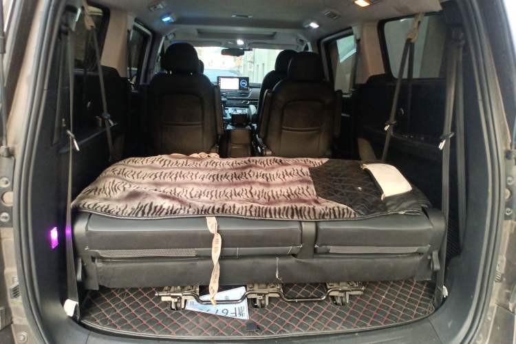 Used SAIC MAXUS G10 2018 PLUS 2.0T Automatic Luxury Edition Trunk
