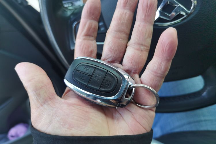 Used SAIC MAXUS G10 2018 PLUS 2.0T Automatic Flagship Edition Vehicle Key