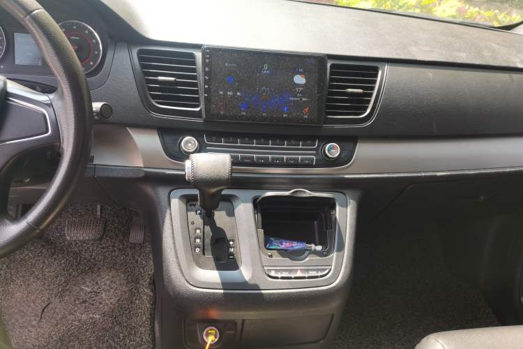 Used SAIC MAXUS G10 2018 PLUS 2.0T Automatic Elite Edition Audio And AC Panel