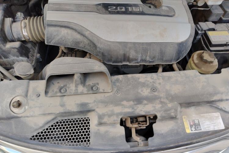 Used SAIC MAXUS G10 2018 PLUS 2.0T Automatic Elite Edition Engine Bay