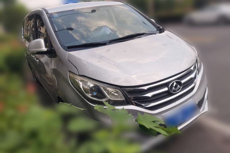Used SAIC MAXUS G10 2018 PLUS 2.0T Automatic Elite Edition Front Right 45 Deg