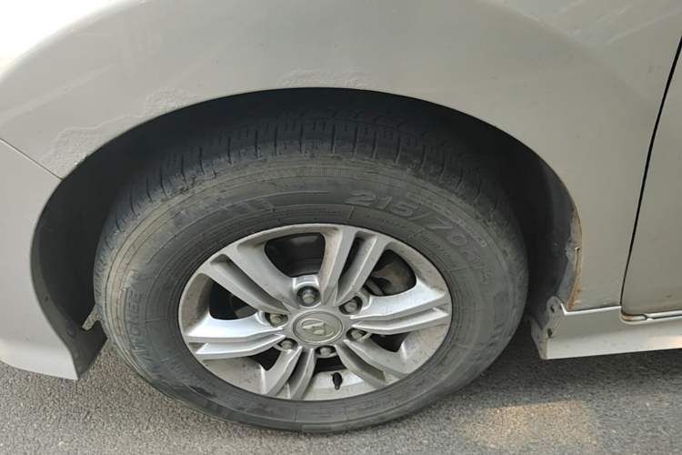Used SAIC MAXUS G10 2018 PLUS 2.0T Automatic Elite Edition Left Front Wheel Hub